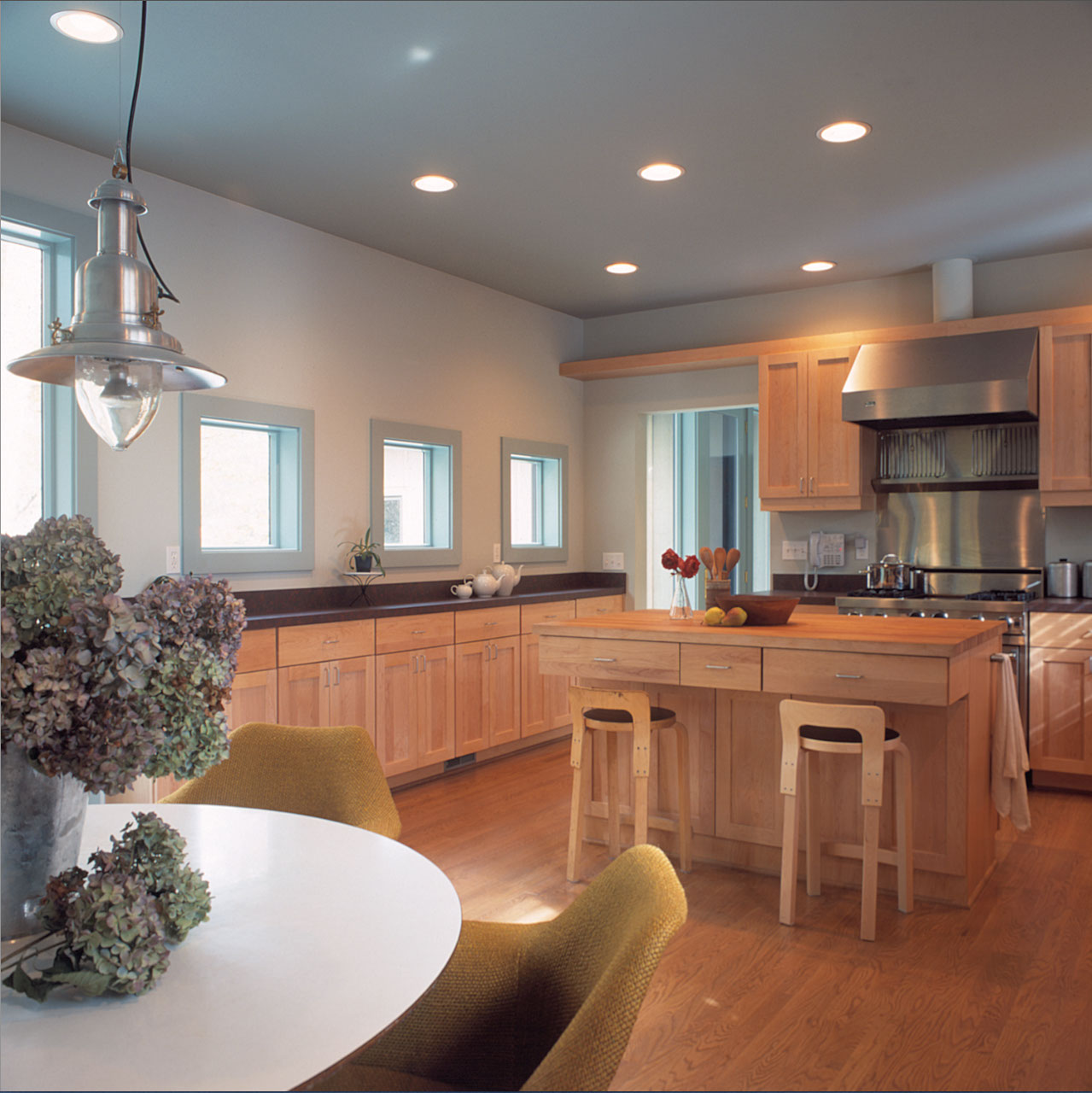 Scientist's Cliff Cottage